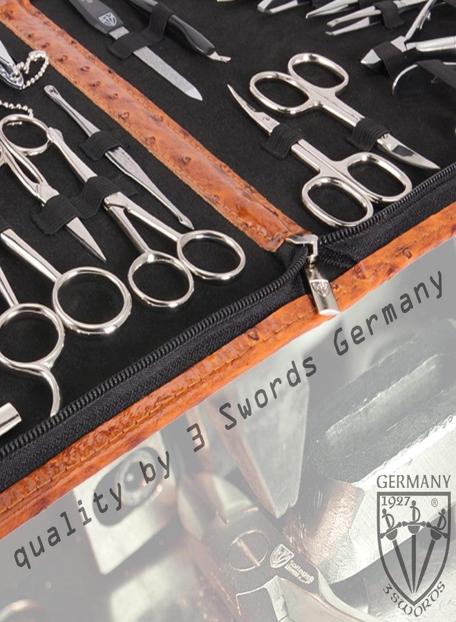 3 Swords Germany 3 سيوف ألمانيا - مجموعة أدوات العناية بالأظافر للرجال 23 قطعة بجودة العلامة التجارية للعناية بأظافر اليدين والقدمين، ملاقط، مبرد، قاطع، حقيبة جلدية عصرية في علبة هدايا، مصنوعة بواسطة 3 سيوف (7452) - Image 5