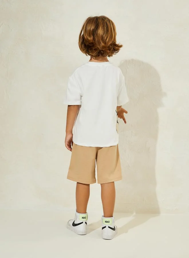 ستايلي Bear Graphic Print T-Shirt & Shorts Set