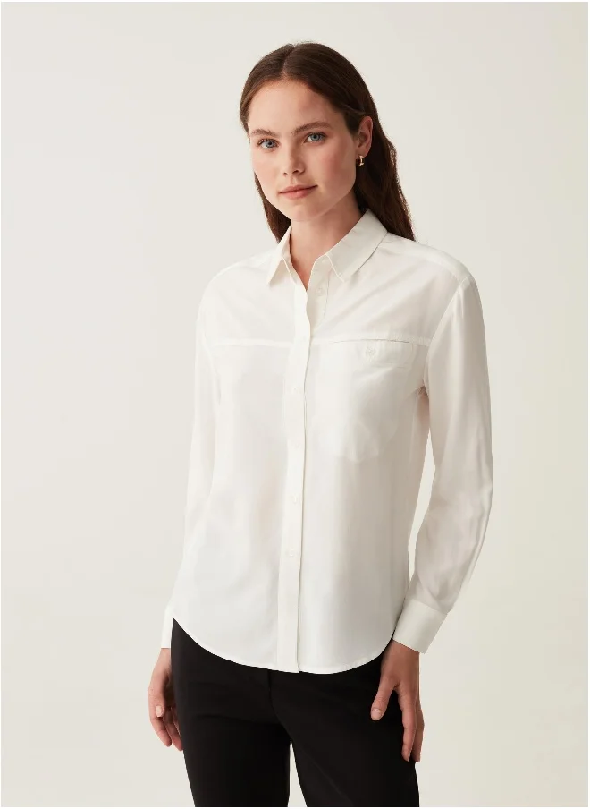 او في اس Shirt in viscose with pocket