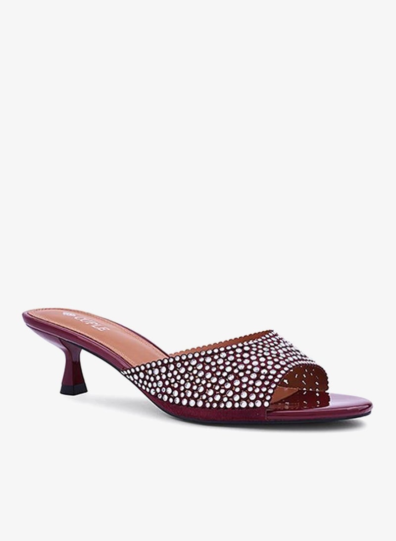 Cuple Elegant heel slippers designed for a chic look. - Image 1