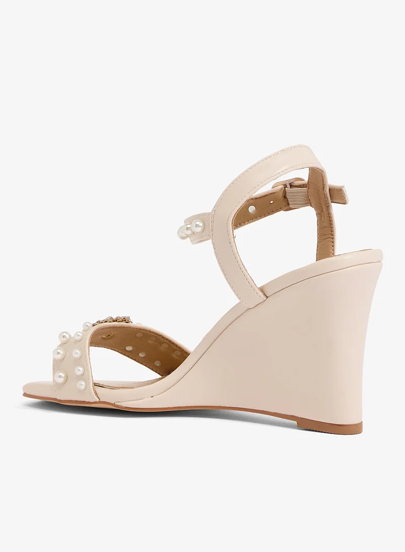 Khizana Cream Ivory wedge sandal with pearl straps and crystal brooch for Women | Best Price UAE
