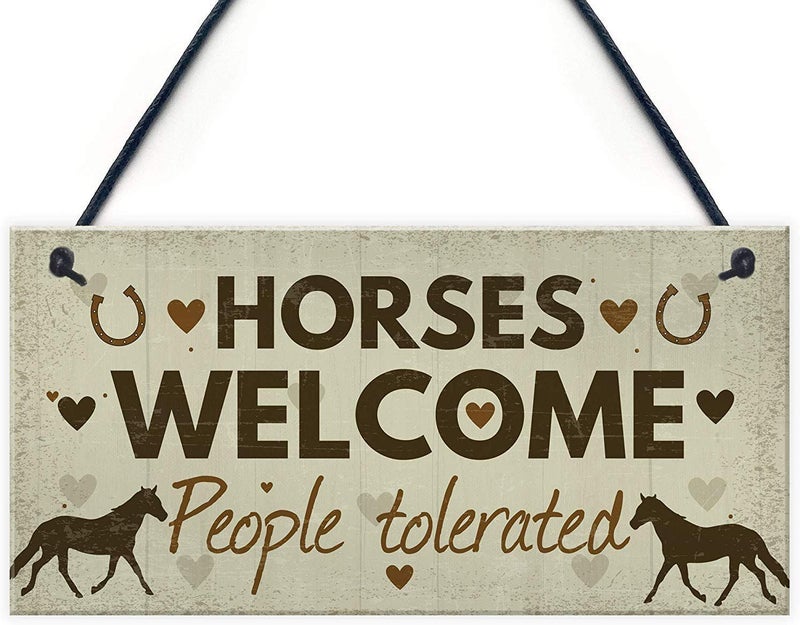 POWERMAZ Horse Welcome Wood Signs Hanging Plaque Gifts for Girls for Women Home Decor 10x5BW795