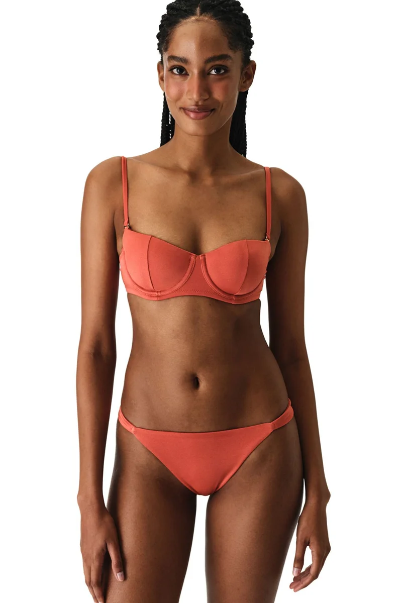 بنتي PENTI Minimal Strapless Bikini Top