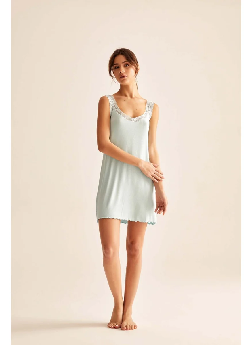 Hays Women's Lace Detail Nightgown