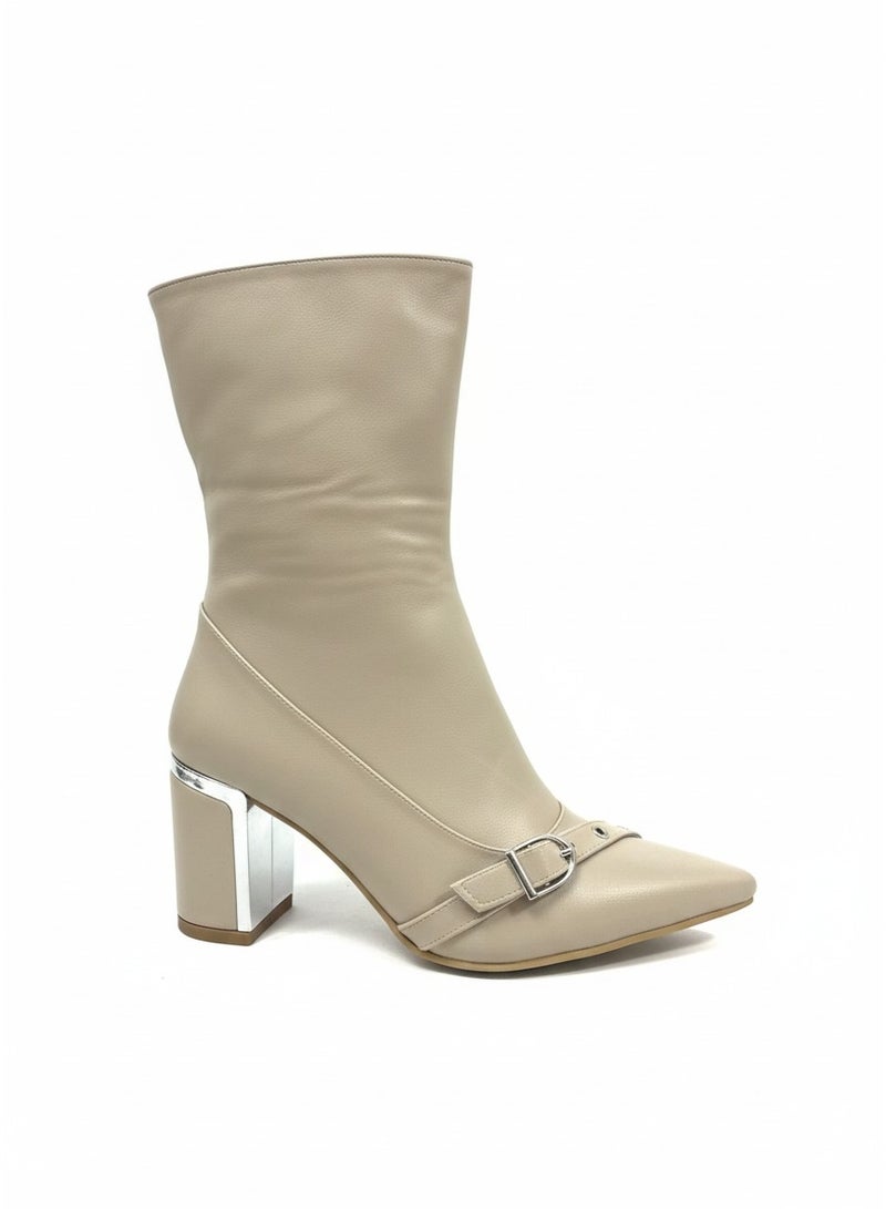 فيبراندا بوت أنيق بتصميم عصري يضيف لمسة فخامة لأي إطلالة - Image 1