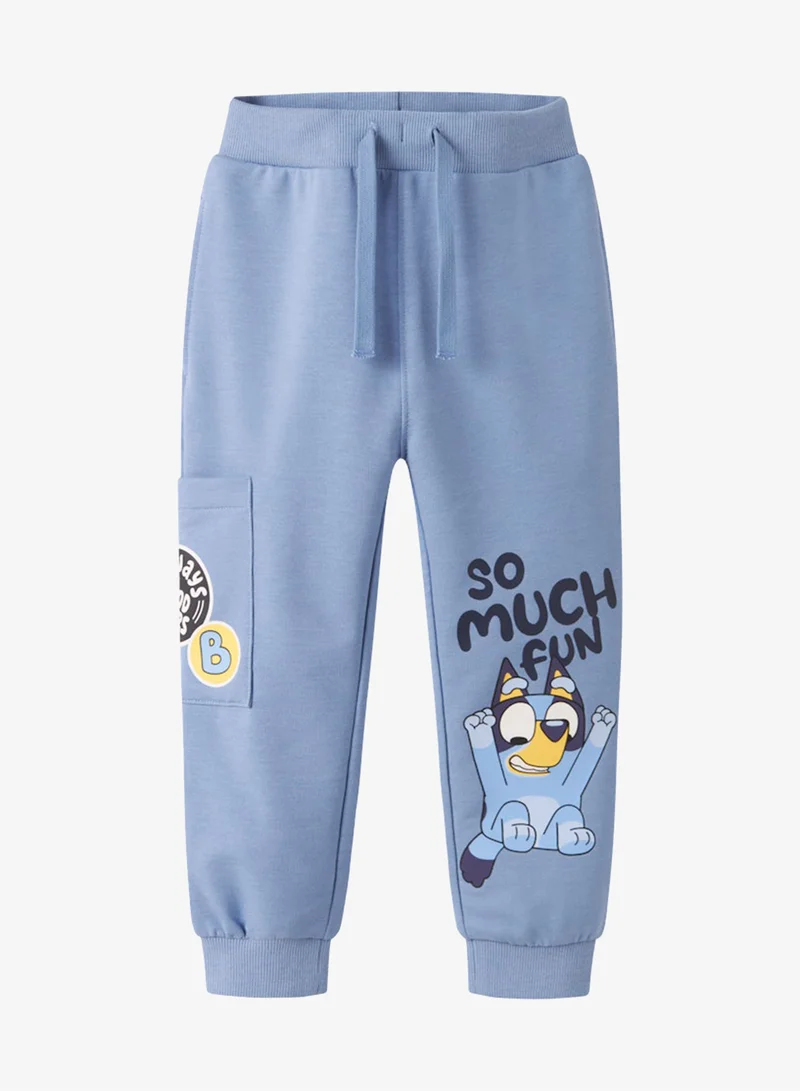 نيم ات سروال رياضي للأطفال بطبعة ورباط شداد