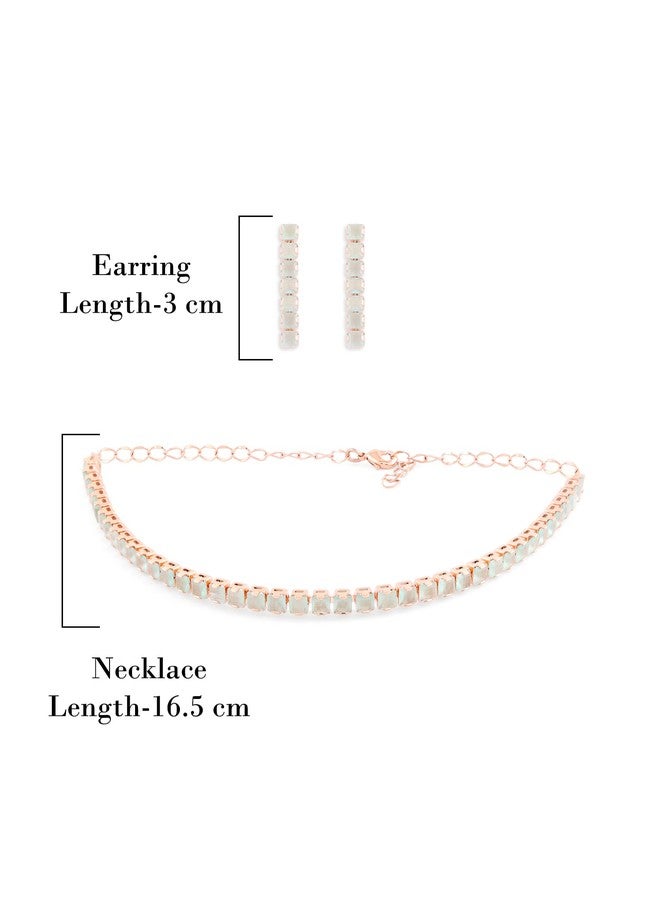 Zaveri Pearls طقم عقد وأقراط مرصع بالزركونيا المكعبة الخضراء اللامعة من زافيري بيرلز للنساء - ZPFK14029 - Image 5