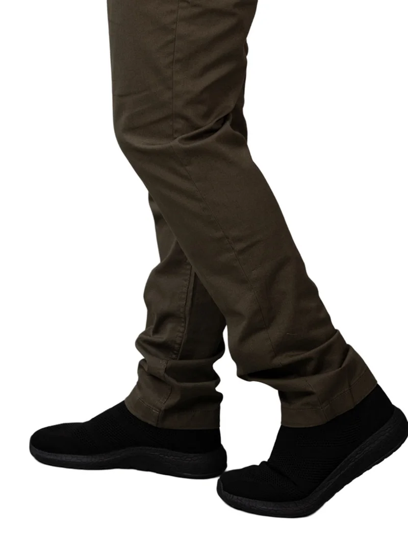 GIORDANO  Men's Regular Taper Stretch Twill Pants for Men | Best Price UAE