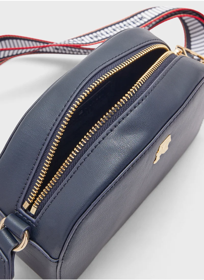 تومي هيلفيغر TH FRESH CAMERA BAG CORP