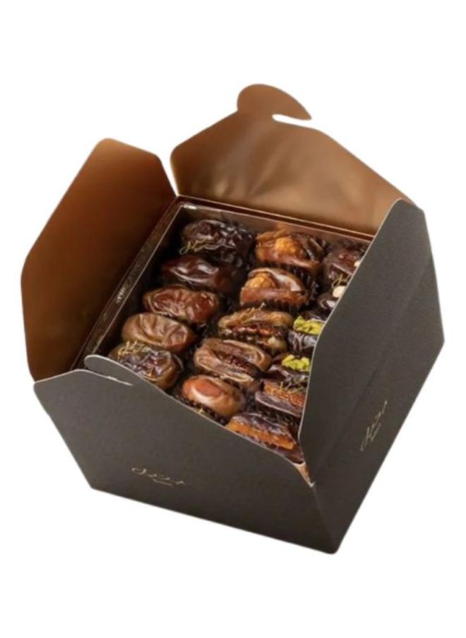 Bateel Assorted Premium Filled & Plain Dates Ballotin 1 Ballotin (500g) - Image 1