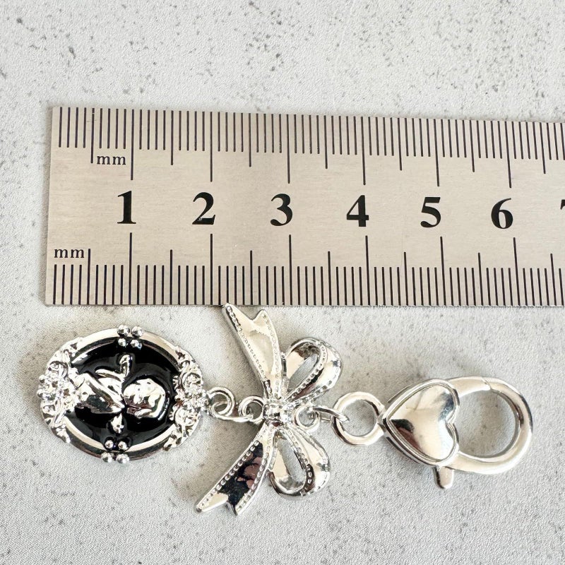 Korean Inspired Retro Bowknot Keychain Elegant Alloy White Chain Accessory For Bags Keys Fashion - Image 5
