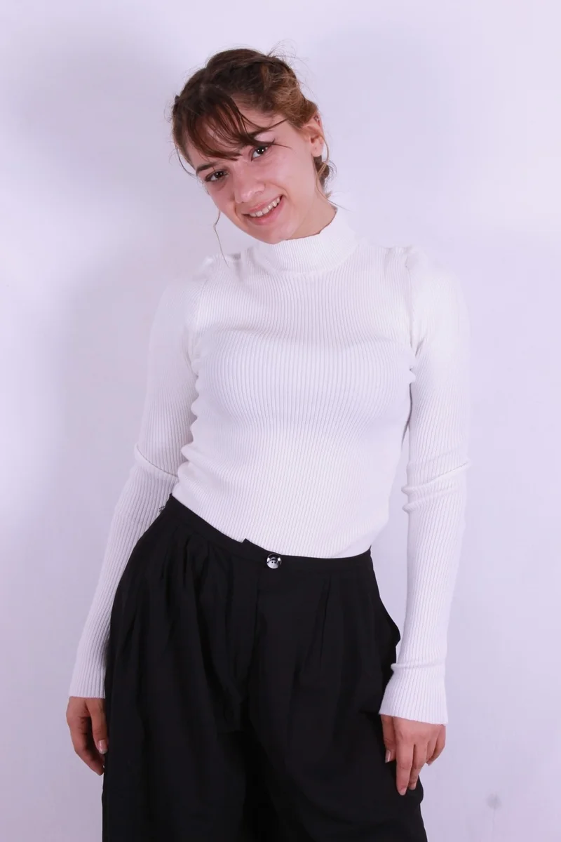 Fashion Friends Women's Ecru Sweater - 24K0112K1
