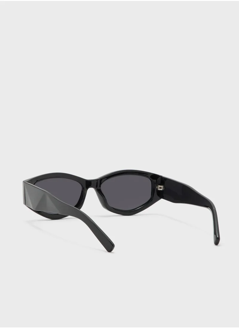 ايلا Angular Len Oval Sunglasses