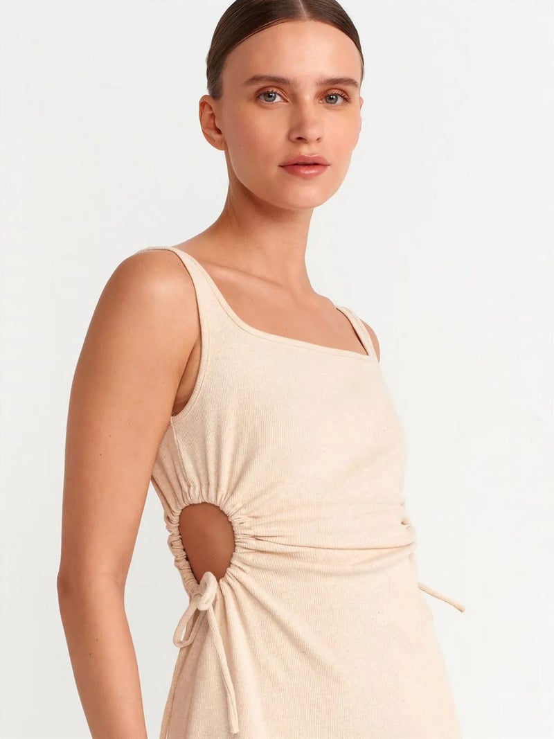 DILVIN Sleeveless Bodycon Midi Dress With Cut-Out - Image 4