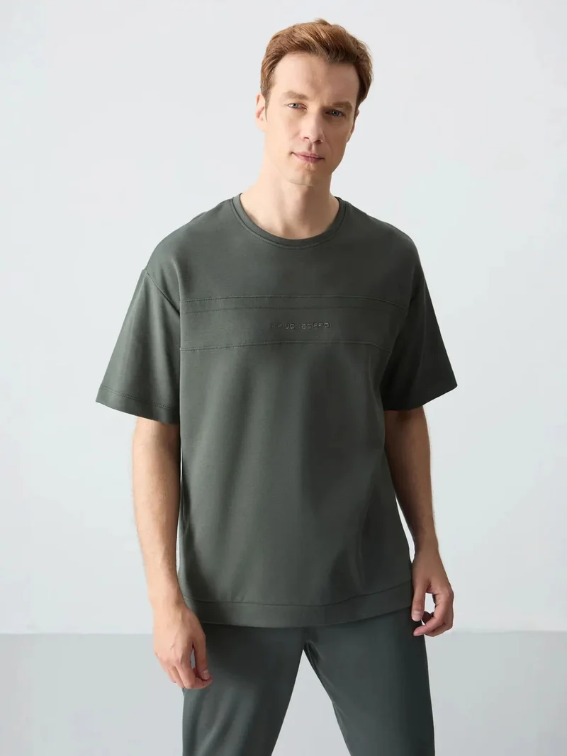 تومي لايف TOMMY Men's Oversized T-shirt And Pants Set