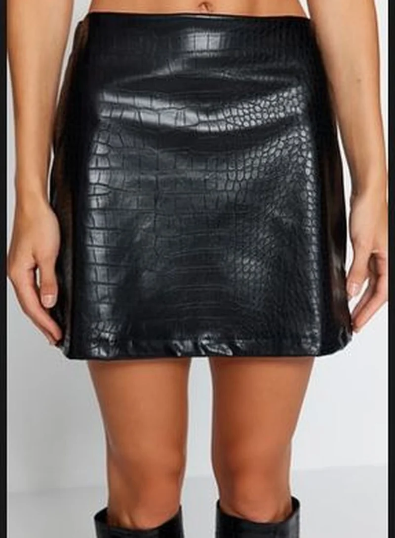 trendyol Black Faux Leather Mini Woven Skirt TWOAW24ET00228