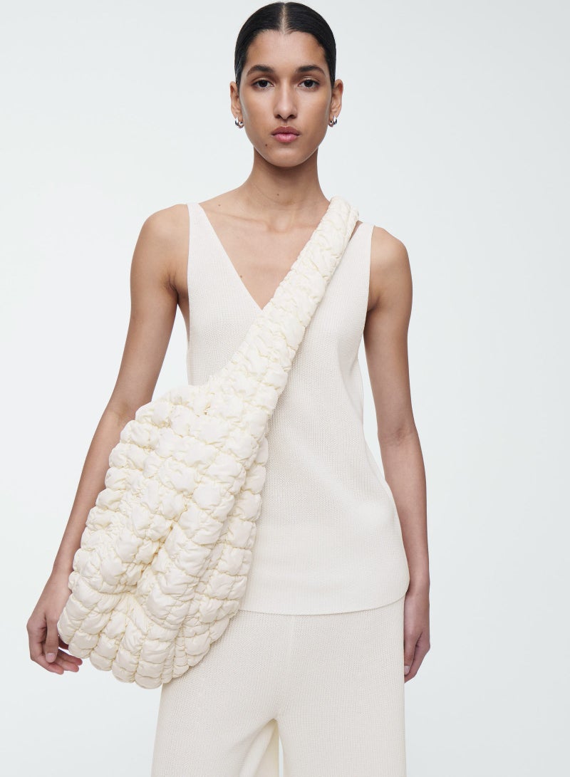 كوش حقيبة كوس السحابية الكبيرة ذات الملمس المتقاطع - Image 5