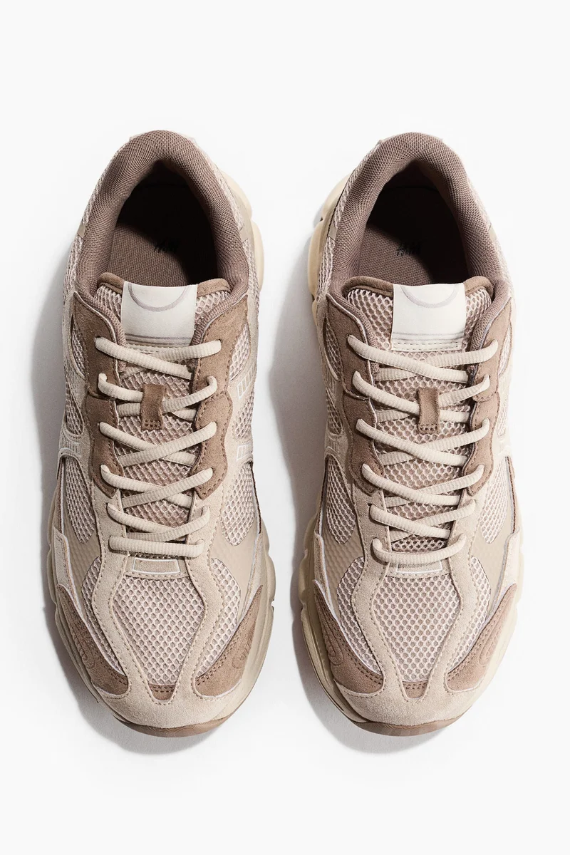 اتش اند ام حذاء رياضي بنعل سميك