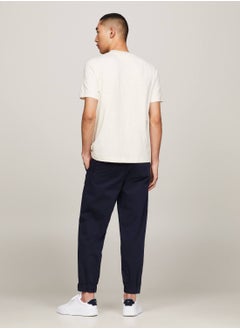 TOMMY HILFIGER Men's Textured Featuring a Crew Neck T-Shirt -  Pure organic slub cotton, Beige  - Image 3