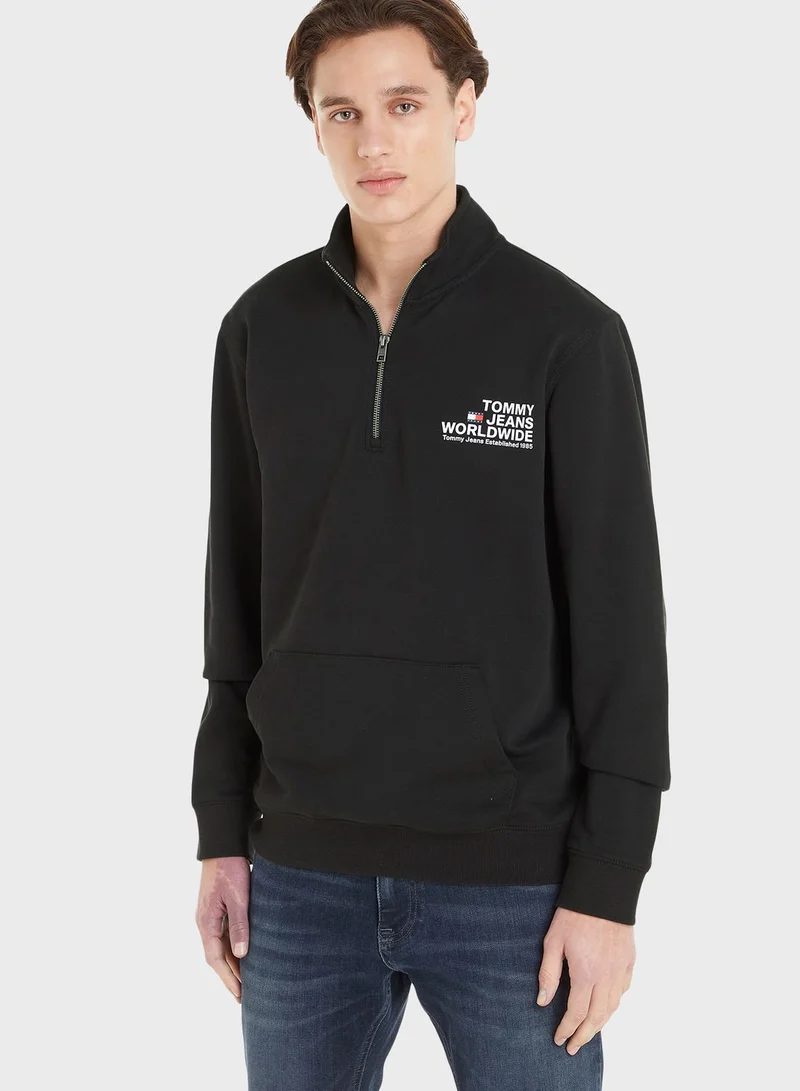 TOMMY JEANS Logo Hoodie