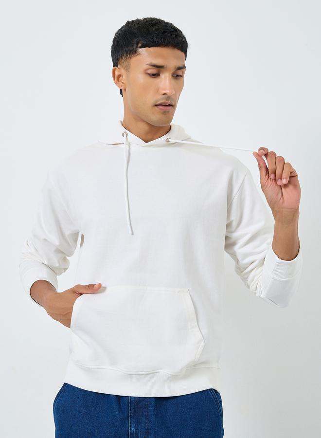Styli Men White Travel Graphic Relaxed Fit Hoodie - Image 3