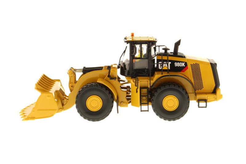 Platz Diecast Masters 1:50 Caterpillar 980K Wheel Loader - Rock Configuration – Core Classics Series 85296C - Image 2