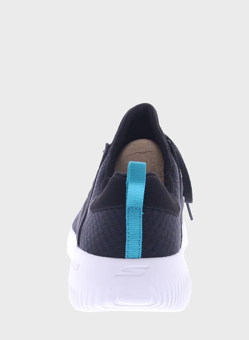 SKECHERS Go Run Focus