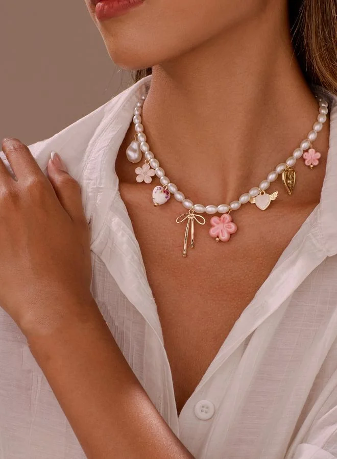 تايك تو عقد مزين باللؤلؤ