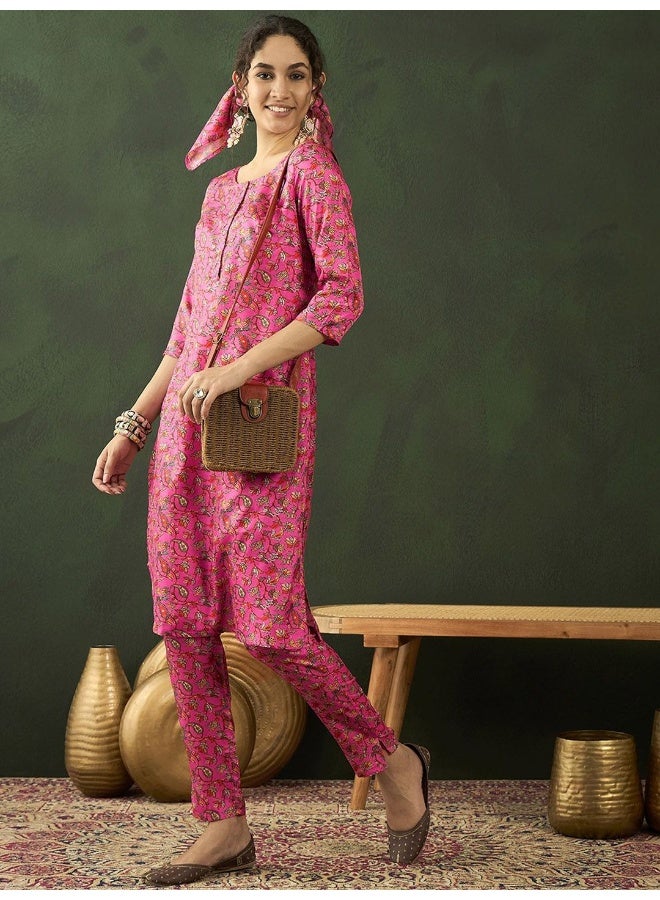 AKS Floral Printed Round Neck Kurta With Trousers  - Image 4