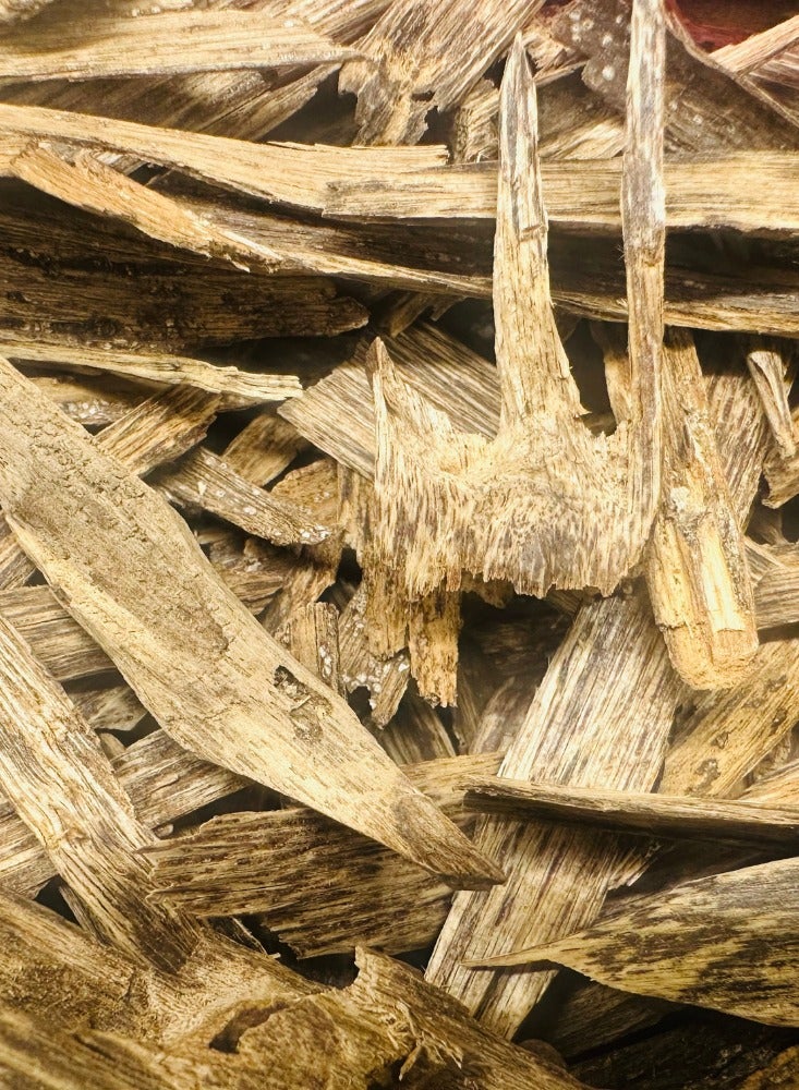 OUDY خشب عود دقّة وسلا الماليزي - رقائق عود أغار وود البري من ترينجانو 12 جرام - Image 1