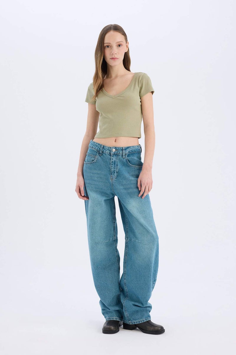 DeFacto Slim Fit Camisole Short Sleeve T-Shirt - Image 2