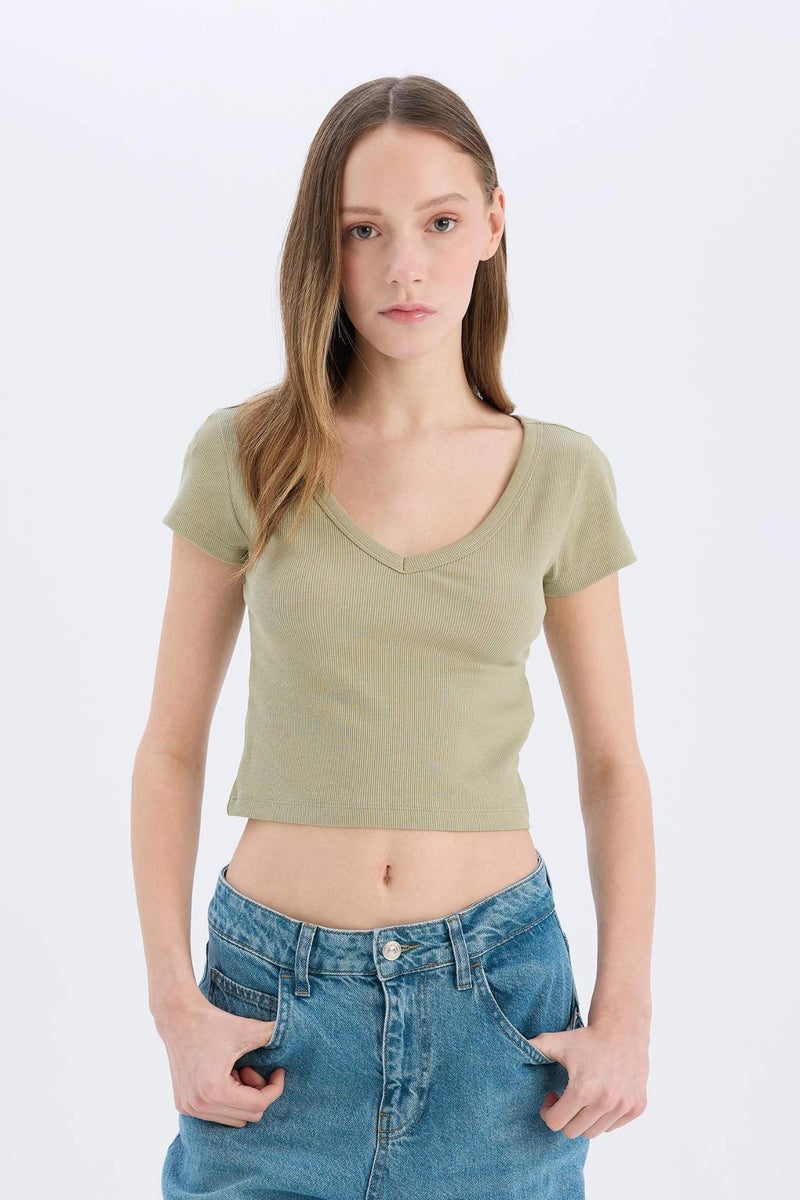 DeFacto Slim Fit Camisole Short Sleeve T-Shirt - Image 3