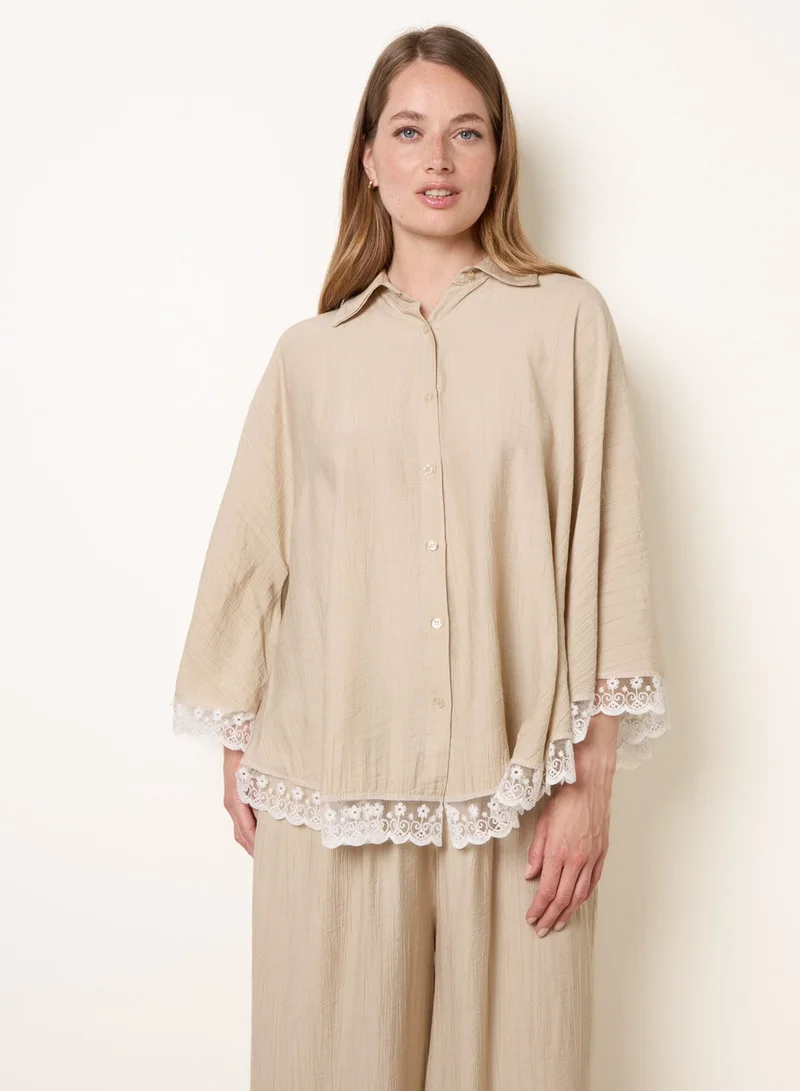 بلو فانيلا Oversize Crinkle Lace Hem Shirt