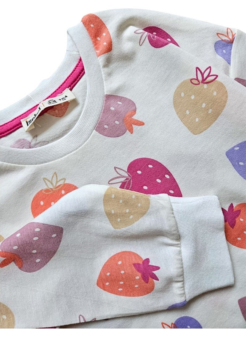 Strawberry Patterned Cotton Girls Pajama Set – Soft and Comfortable - pzsku/Z3D671B7DB2CA326A6157Z/45/_/1741272220/b1e419ed-2d9f-4889-8bc9-b35fab7db973