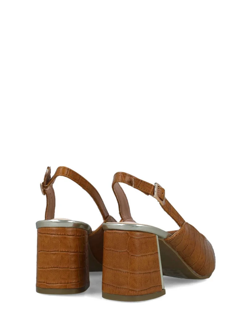MENBUR Ankle Strap Sandals