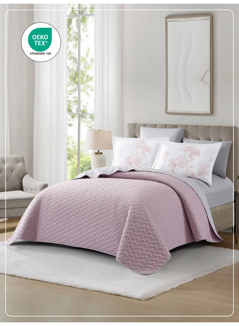 Donetella Quilt Set 6-Pcs King Size Bed Fits(200 X 200 Cm) Reversible Quilted Coverlet Set With Matching Fitted Sheet, Digitally printed Pillowsham And Pillowcases.
