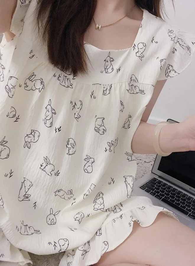 تايك تو مجموعة من شورت وبلوزة مكشكشة بطبعة أرنب