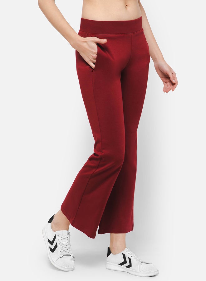 Clovia Comfort Fit Flared Yoga Pants with Side Pockets - Image 5