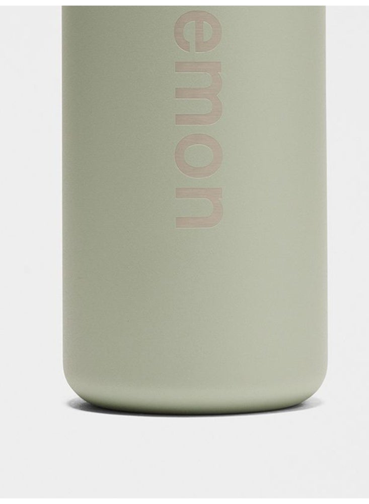lululemonStainless steel sports vacuum insulated water bottle, suitable for holding water, iced tea, hot tea, etc., with a capacity of 710 milliliters. - Image 5
