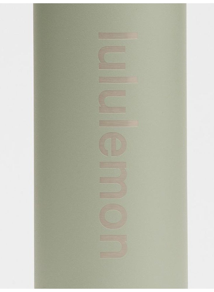 lululemonStainless steel sports vacuum insulated water bottle, suitable for holding water, iced tea, hot tea, etc., with a capacity of 710 milliliters. - Image 4
