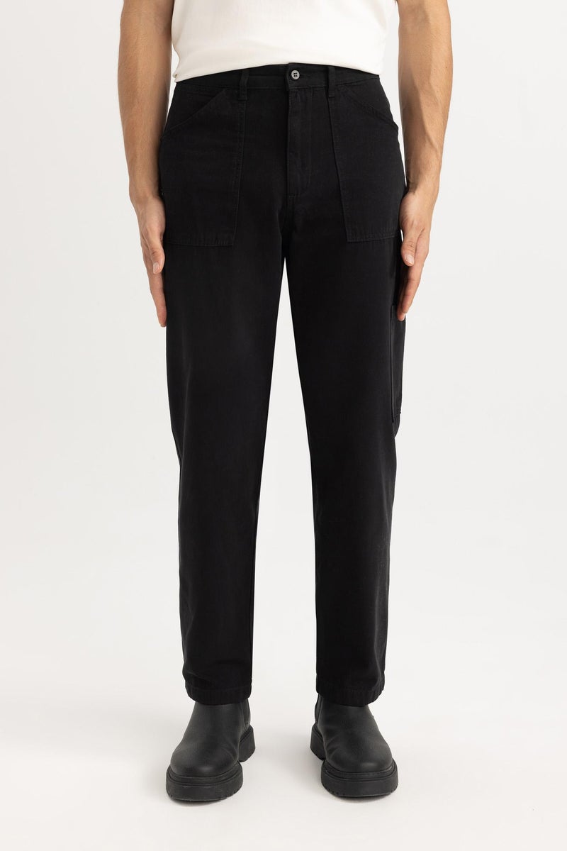 DeFacto Man Straight Fit Normal Waist Pipe Leg Trousers - Image 1