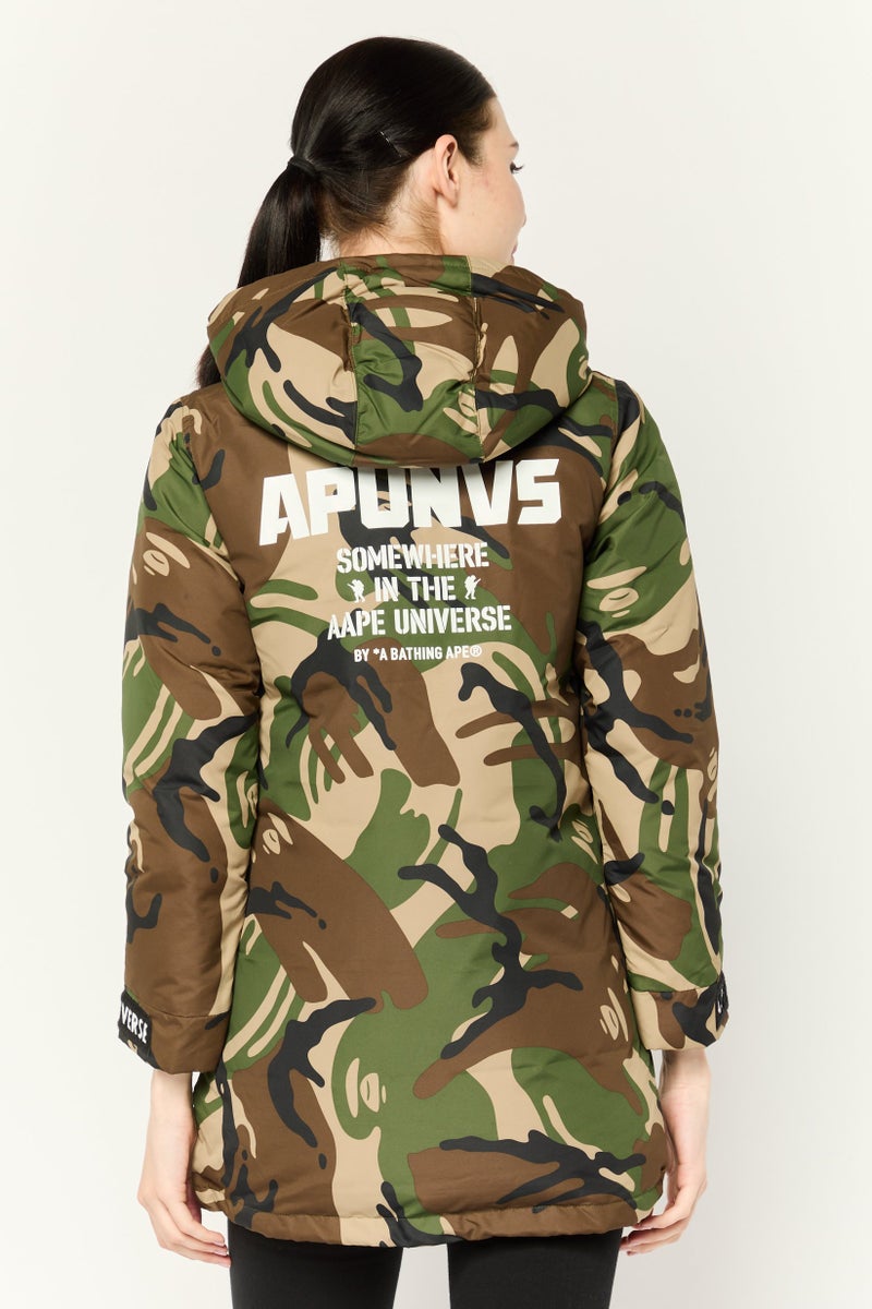 Aape BY *A BATHING APE® جاكيت بافر تمويه للنساء، زيتوني/بني - Image 4