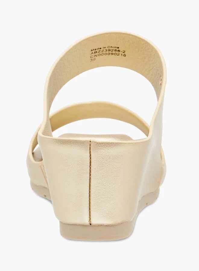 Le Confort Womens Solid Strap Wedge Slide Sandals With Slip On Closure