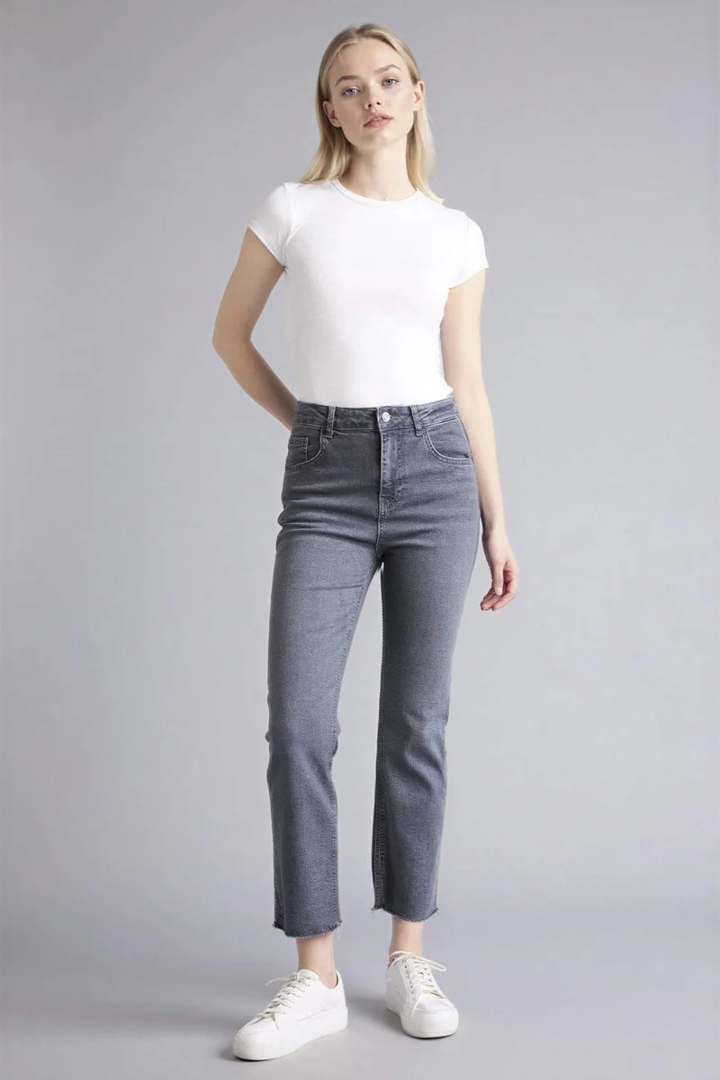 ديفاكتو Jeans