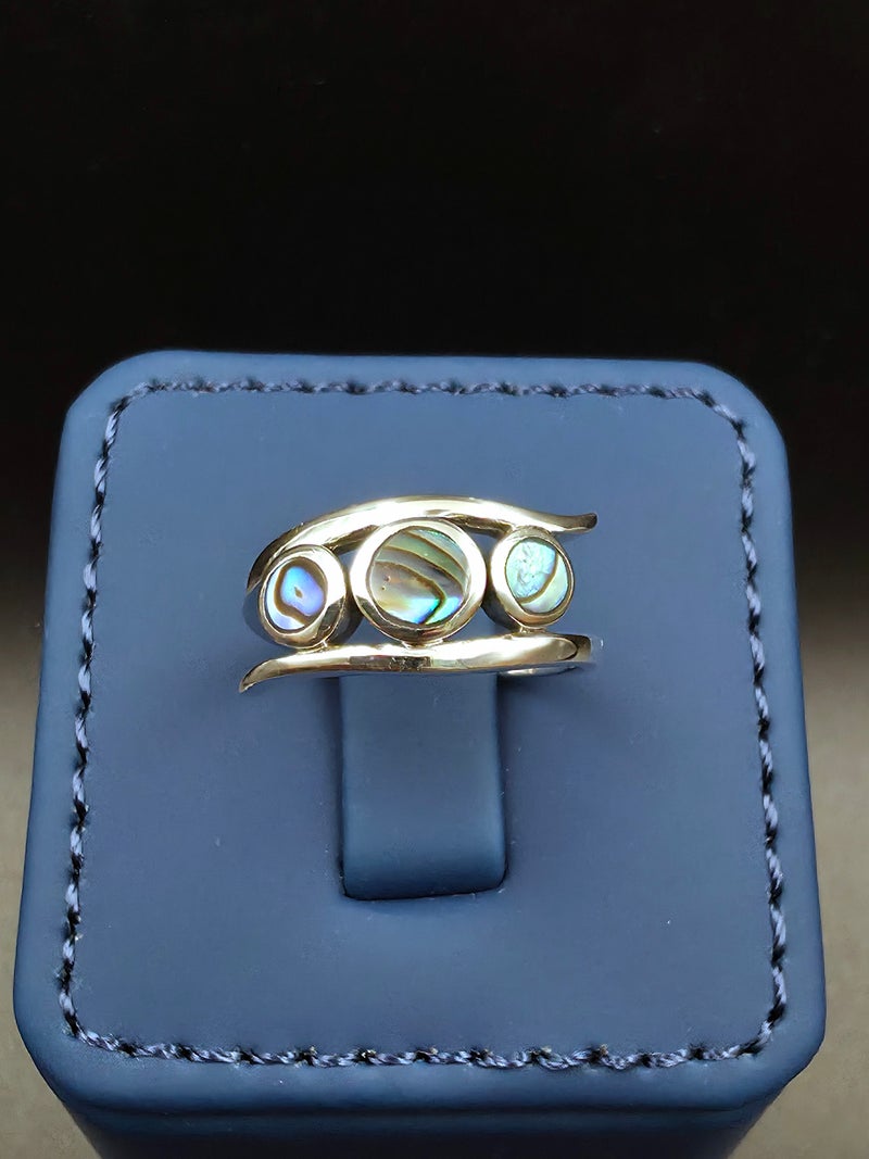 Kanira Premium 925 Sterling Silver Modern Wave Solitaire Ring | Multi Color Shell Round Cabochon Statement Ring | KANIRA | Size 6 - Image 2