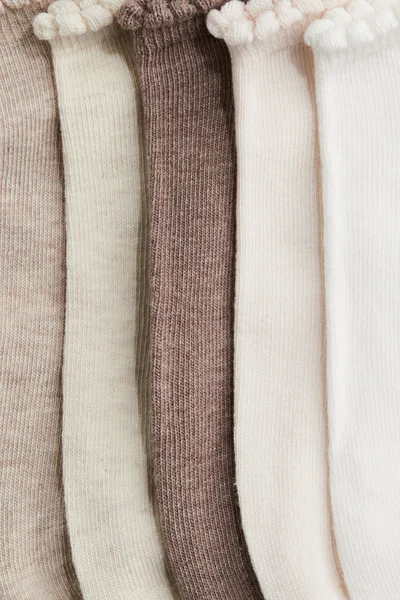 اتش اند ام خمس جوارب تدريب