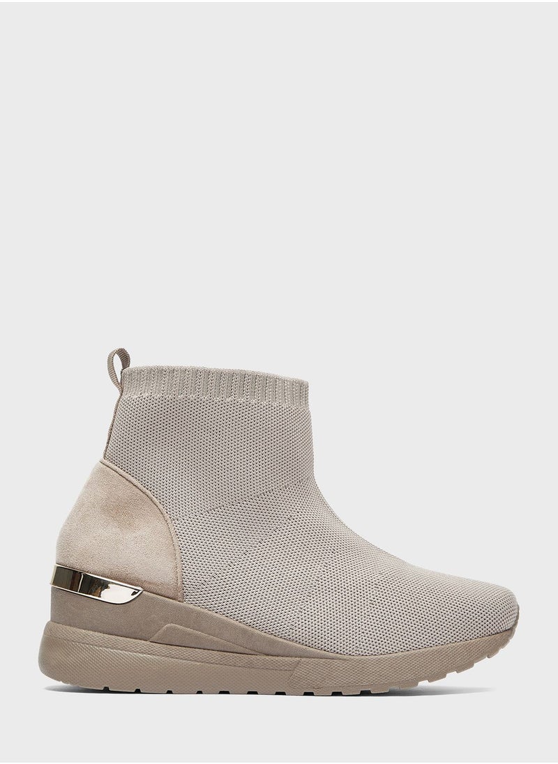 shoexpress - Essential Ankle Boots - Image 1