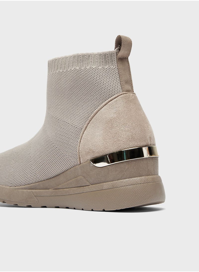 shoexpress - Essential Ankle Boots - Image 1
