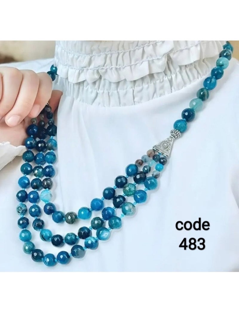 R&R Multi-layered women's necklace of natural agate