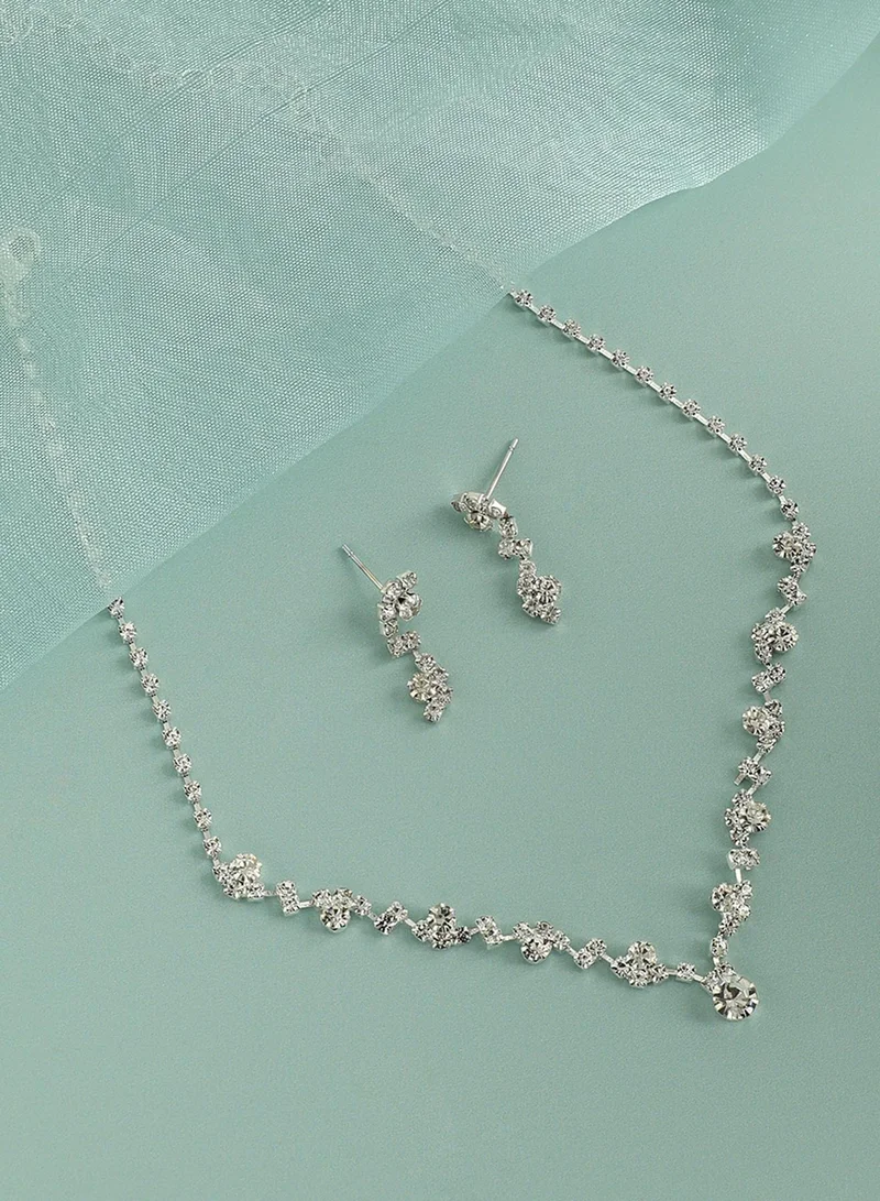 SOHI Opulent Stone Artificial Necklace Jewellery